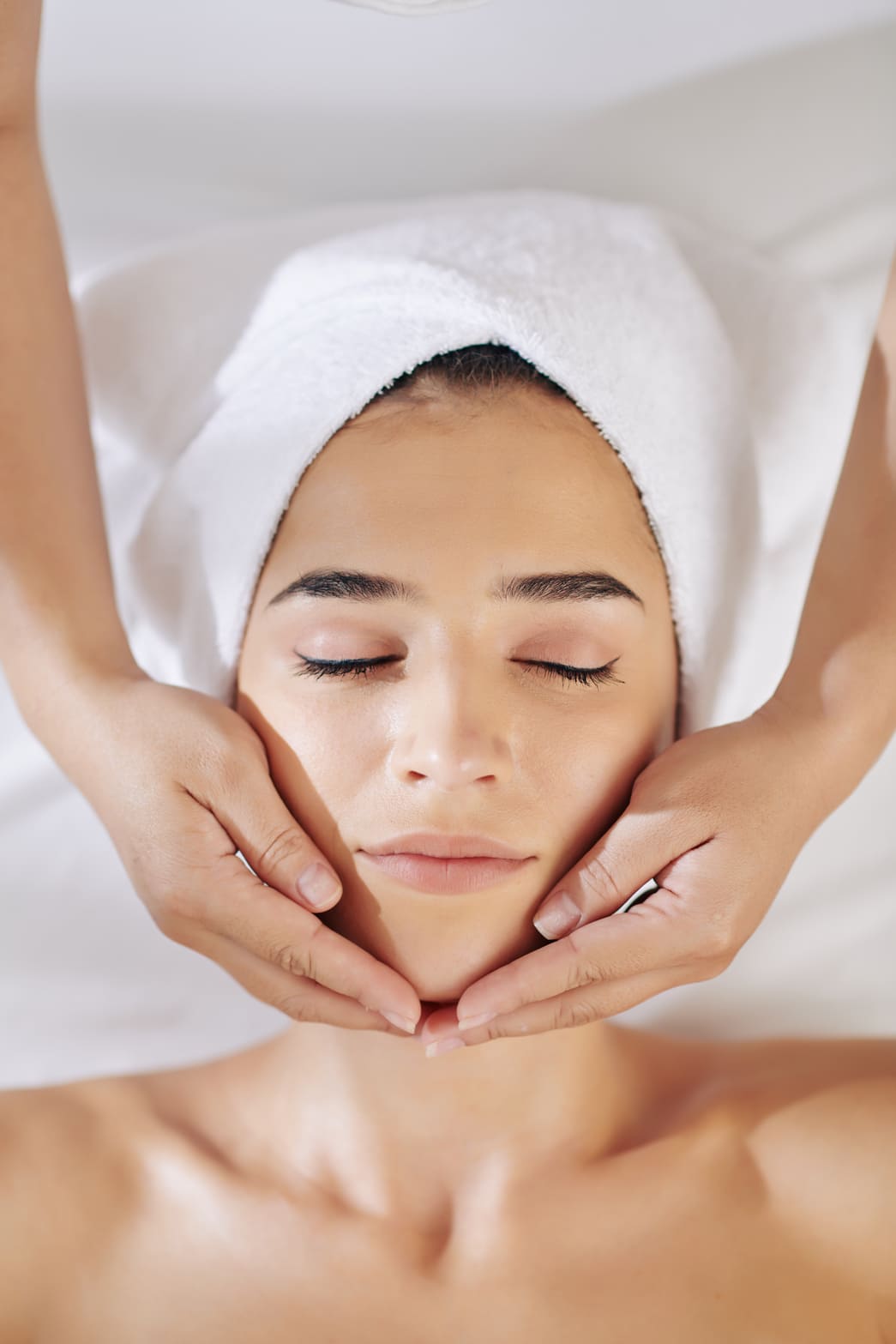 beautician-applying-rejuvenating-treatment-2023-11-27-05-30-35-utc